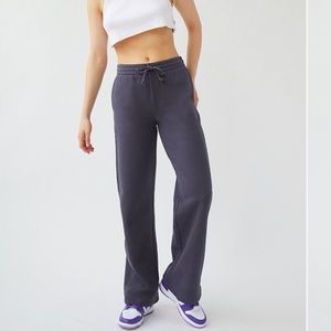 Aritzia sweatpants ✨